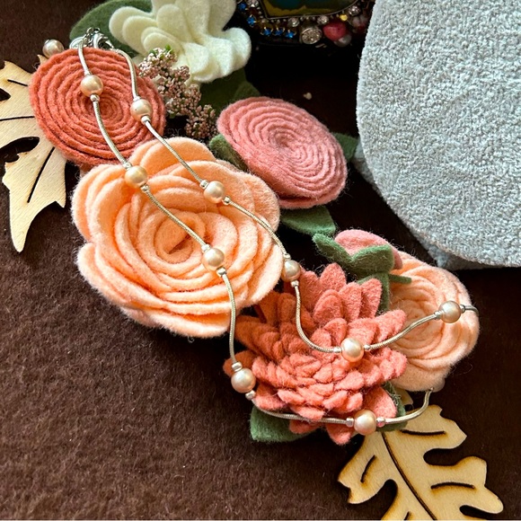 Stunning Monet Gold Cream Pearl Necklace - Picture 6 of 6